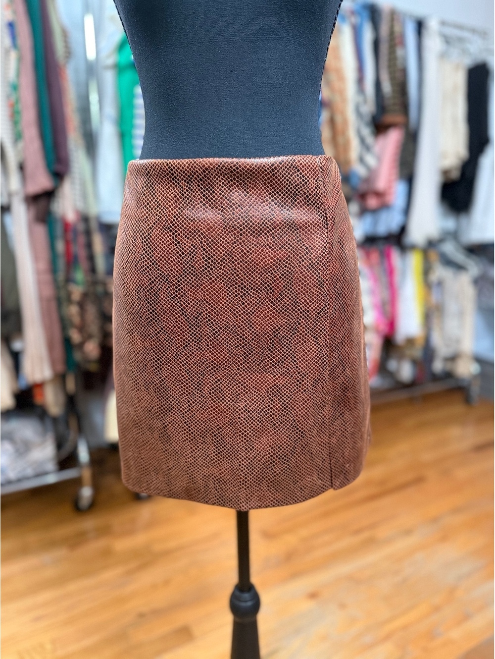 HOUSE OF HARLOW 1960 Faux Python Snakeskin Mini Skirt Brown NWT Small